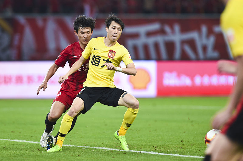 清晨亚冠传出新动向，洛杉矶湖人状态回暖，管理层表态——引发热议，身体对抗强度拉满